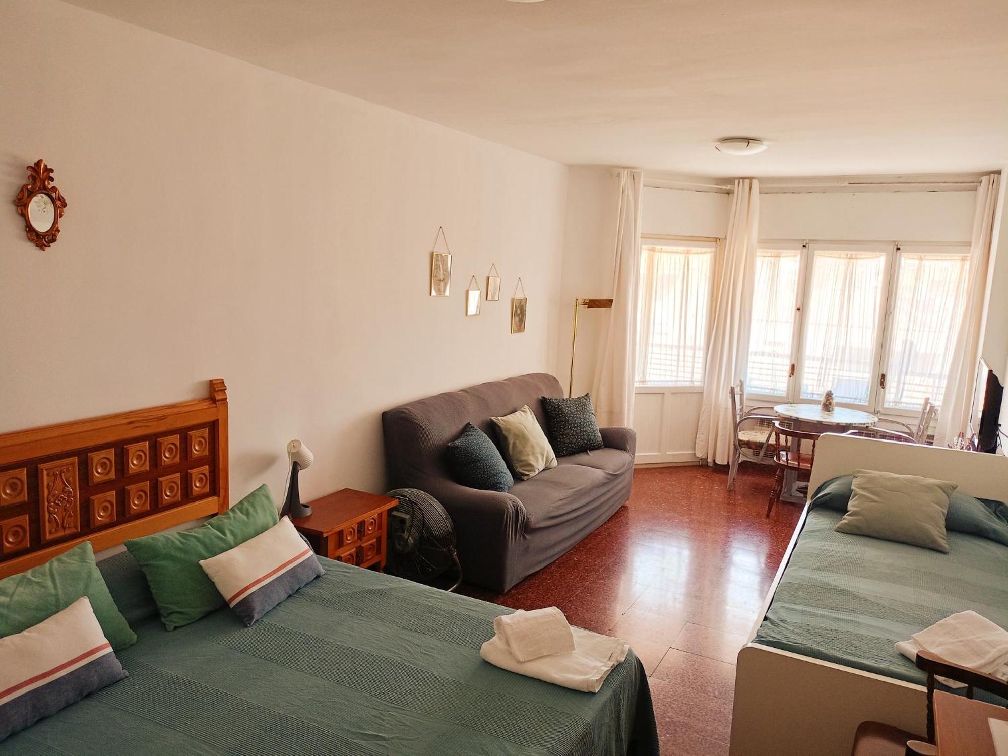 Pension Las Hojas Tudela Bagian luar foto